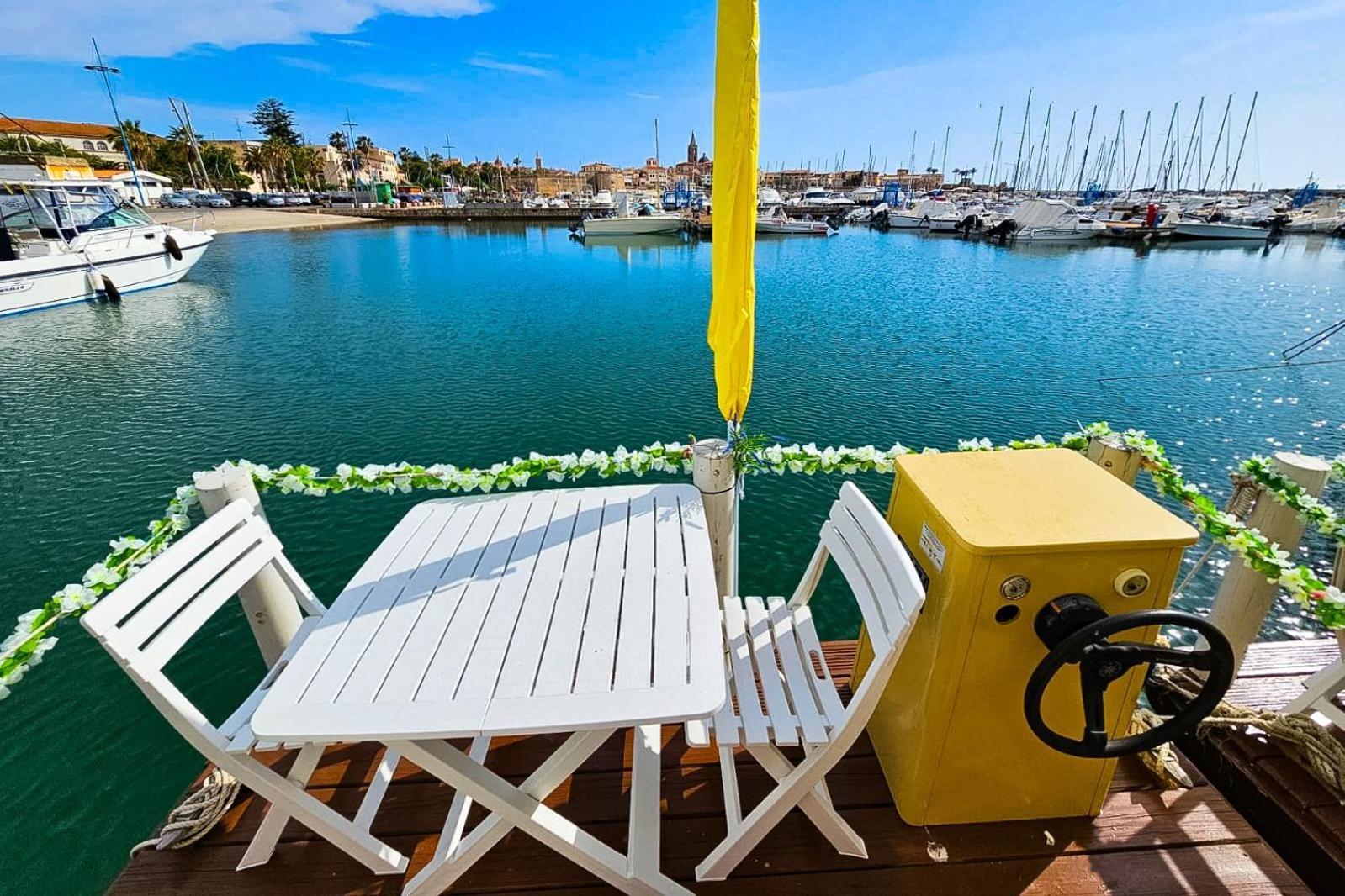 Hotel Houseboat Sardinia Alghero Zewnętrze zdjęcie